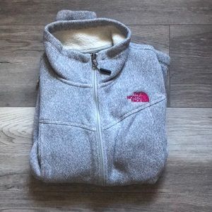 North Face Zip-Up☃️
